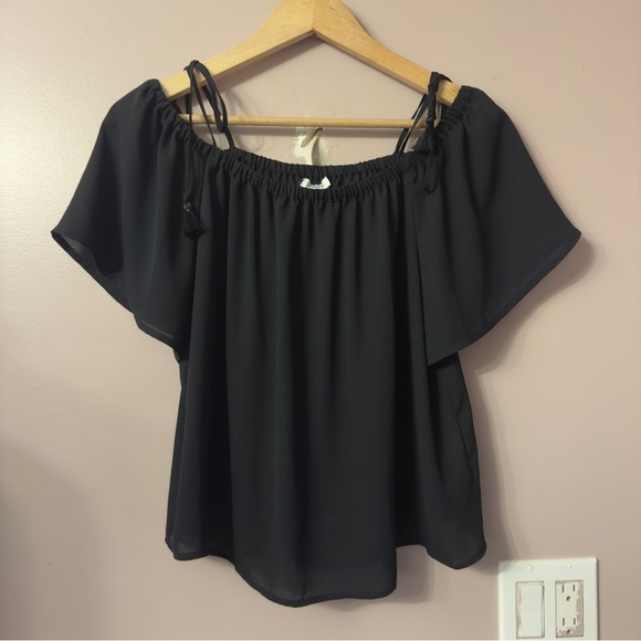 J.Crew Tie Tassel Cold-Shoulder Top Black Women Size 6 - Picture 2 of 6